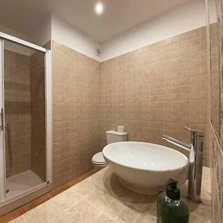 With 4 Bedrooms / Pool / Quiet Area / Wifi * ローレ