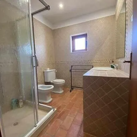 With 4 Bedrooms / Pool / Quiet Area / Wifi